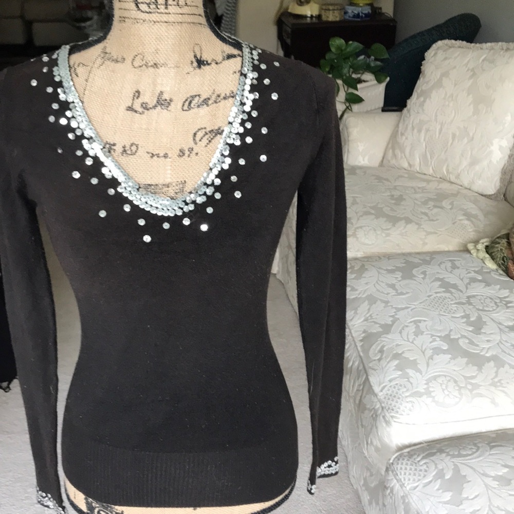 Brown sequined b neck sweater